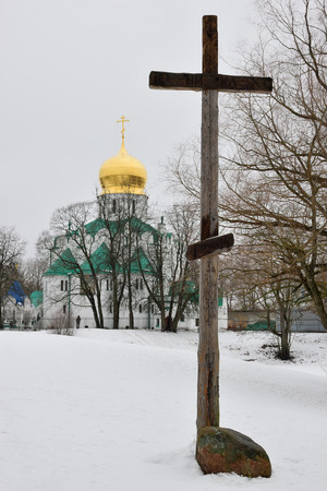 Wooden cross - a monument to the soldiers-heroes of 1914 in Alexander Park in Pushkin, St. Petersburgの写真素材