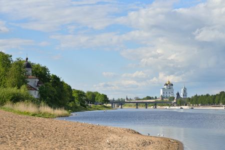 PSKOV, RUSSIA - MAY 17, 2016: The river view Great, Olginsky bridge and the Trinity Cathedralの写真素材
