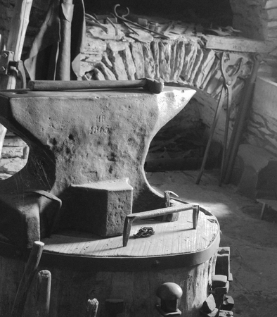 1865 Anvil and Hammer in BW
