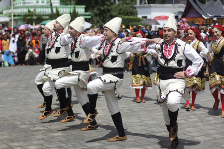Tenggarong, July 2017 Bulgaria dancers participed street performance in erau International folk art festival in tenggarong.のeditorial素材