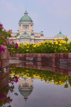 Ananta Samakhom Throne Hall buliding, one of the main landmarks in the government district of Bangkok, Thailand.のeditorial素材