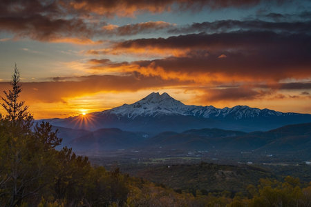 Sunset in the Pyrenees, Tarragona, Spainの素材