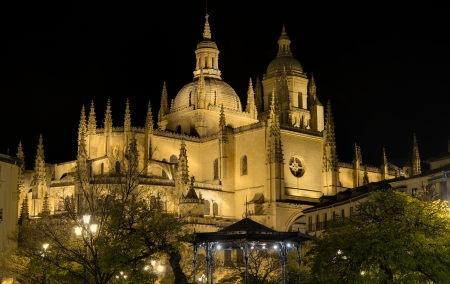 Segovia Cathedral at nightのeditorial素材
