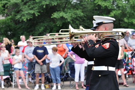 OSSEO, MN - JUNE 26 : The USMC Marine Forces Reserve Band Performing in the Osseo Marching Band Festival on June 26, 2010 in Osseo, MNのeditorial素材