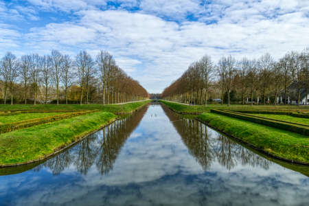 Canal in a historical park near the Tiergarten zoo in Kleveの写真素材