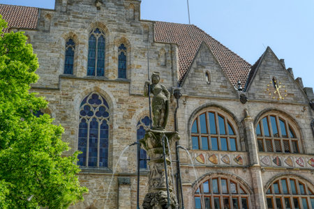 Historical city hall and fountain at the market square in Hildesheimのeditorial素材
