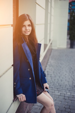 beautiful lady walks in sun city hdの写真素材