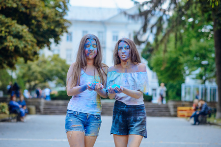 girl with paints