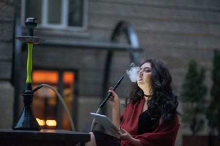 girl with hookah