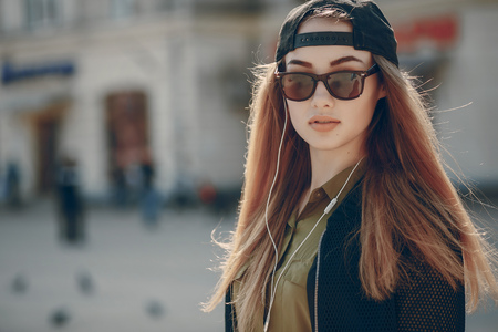 girl with phoneの写真素材