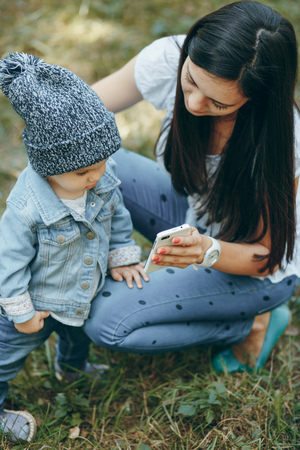 mom with daughterの写真素材