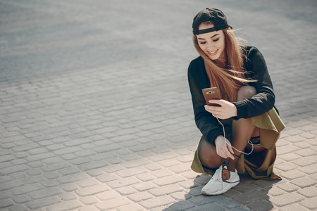 girl with phoneの写真素材