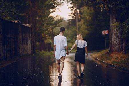 couple in the rainの写真素材