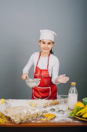 girl prepare lunch