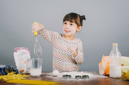 girl prepare lunchの写真素材