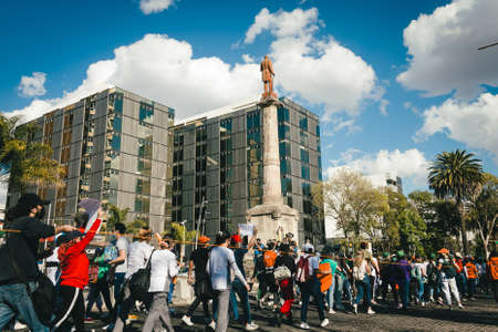 UDLAP students demonstrated for the fourth day to demand the legal surrender of their campus.のeditorial素材
