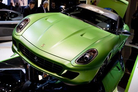 GENEVA, Switzerland - March 3, 2010 - 80th International Motor Show in Palexpo, Hybrid Green Ferrariのeditorial素材
