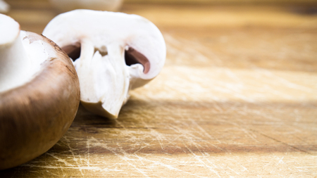 champignons on a cutting boardの写真素材