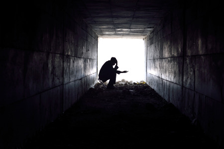 man waiting to help poor single-handed