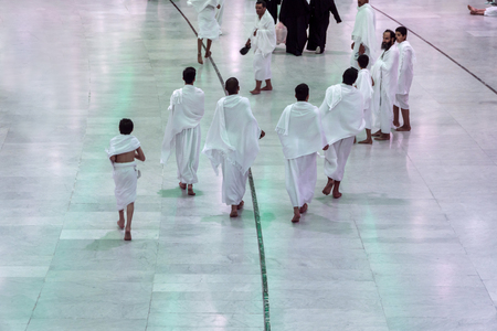 MECCA, SAUDI ARABIA - JAN 28: Muslim pilgrims reach Safa mount from Marwah mount on January 28, 2017 in Mecca. Muslim pilgrims perform 7 rounds of brisk walking from Safa mount to Marwah mount.のeditorial素材