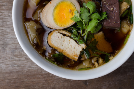 Paste of rice flour, Chinese roll noodle soup