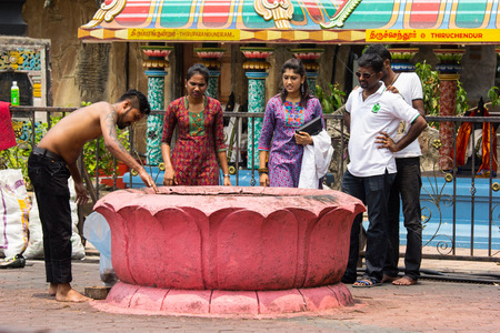 MALAYSIA ,KUALA LUMPUR ,JULY 27 2015: Malaysia people do activity in Hindu Temple for respect gods.のeditorial素材