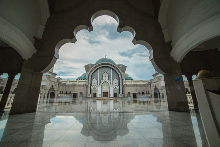 Malaysia muslim  pray in Mosque Wilauah Kuala lumpur.Ramadan islam.の写真素材