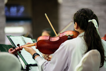 young woman violinistの写真素材