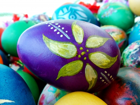 A bunch of beautiful painted easter eggsの写真素材
