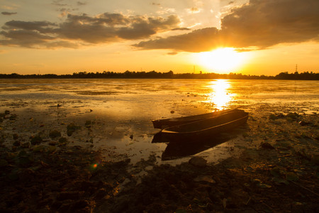 boat on sunsetの写真素材
