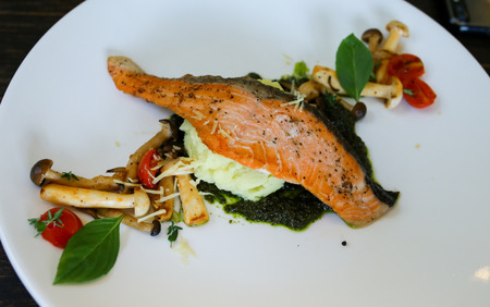 Salmon smoked with gyri juice.