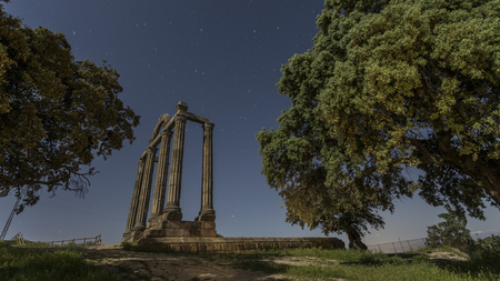 Night image of ancient Roman ruins in Extremaduraの写真素材