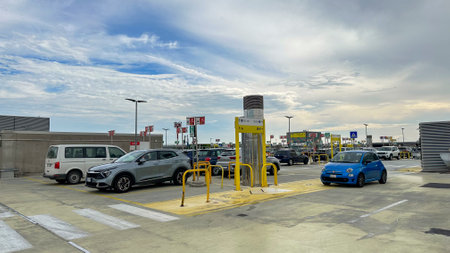 VENICE,ITALY.16 SEPTEMBER 2023.Venice Airport car park: Vehicles neatly aligned, a vast expanse where the journeys of travelers seamlessly convergeのeditorial素材