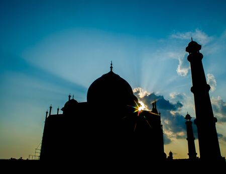The Grate Taj Mahal of India was commissioned by Shah Jahan in 1631の写真素材