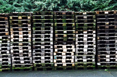 Laminated wooden pallets