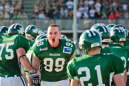 KORNEUBURG, AUSTRIA - April 4: Austrian Football League:  The Danube Dragon lose 35:52 against the Swarco Raiders on April 4, 2009 in Korneuburg, Austria.のeditorial素材