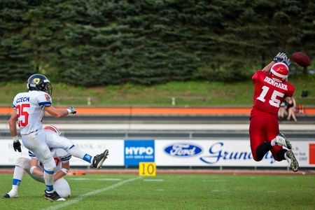 WOLFSBERG, AUSTRIA - AUGUST 18 American Football B-EC: Kicker Michal Srb (#25, Czech) and his team beat Denmark 30:15 on August 18, 2009 in Wolfsberg, Austria.のeditorial素材