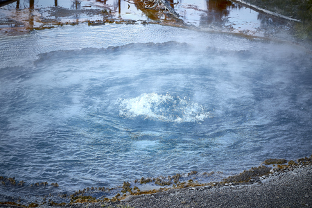 hot boiling tuxedo water blue nature yellowstoneの写真素材