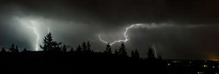 An August Thunderstorm In the Mid Willamette Valley の写真素材