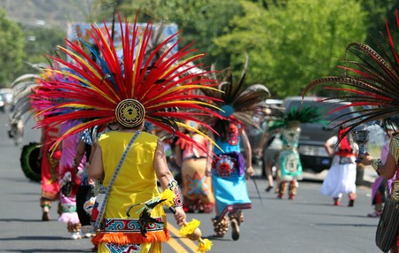 Ojai, CA - JULY 3 : Annual 4th of July parade in Ojai one day early this year July 3, 2010 in Ojai, CA. のeditorial素材