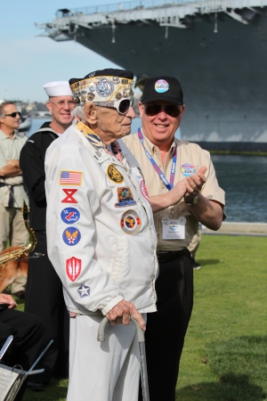 San Diego, CA - FEBRUARY 16 :  WWII 'Kiss' statue returns February 16, 2013 in San Diego, CA. のeditorial素材