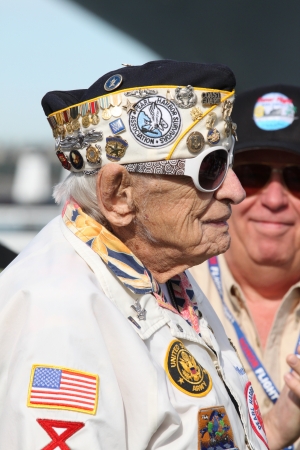 San Diego, CA - FEBRUARY 16 :  WWII 'Kiss' statue returns February 16, 2013 in San Diego, CA. のeditorial素材