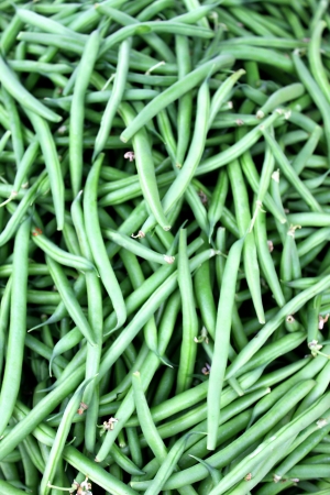 String beans in a pile at the farmers market の写真素材