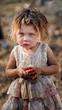 Little Girl With Beatiful Eyes In Sindh, Pakistanのeditorial素材