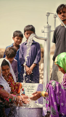 Childern At Handpump In Sindh, Pakistanのeditorial素材