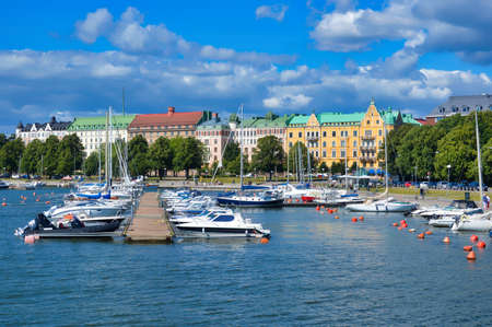 Since Helsinki is a major city by the water, there are thousands of boat owners and this is one of the marinas right downtown the city.の写真素材