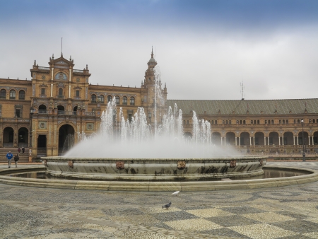 Fountain on the plaza de espana in Sevilleの写真素材