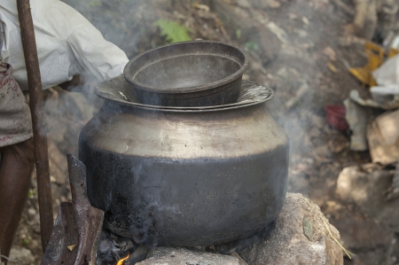  Cooking pot for cooking corn on the street in Sri Lanka
の写真素材