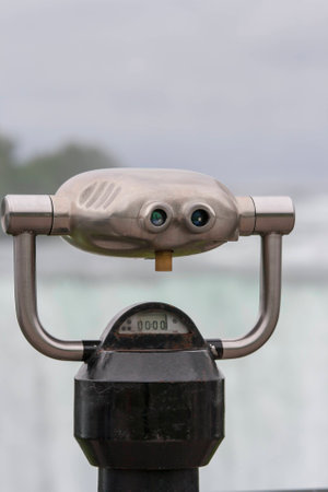 Scenic lookout binoculars at Niagara Falls in Canada. Focus on the binoculars

の写真素材