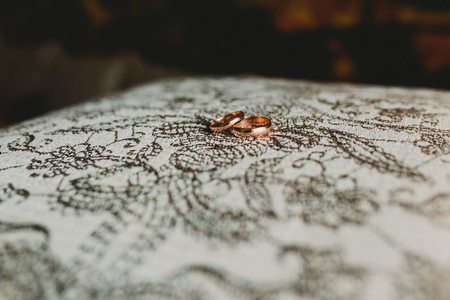 close-up engagement ringsの写真素材